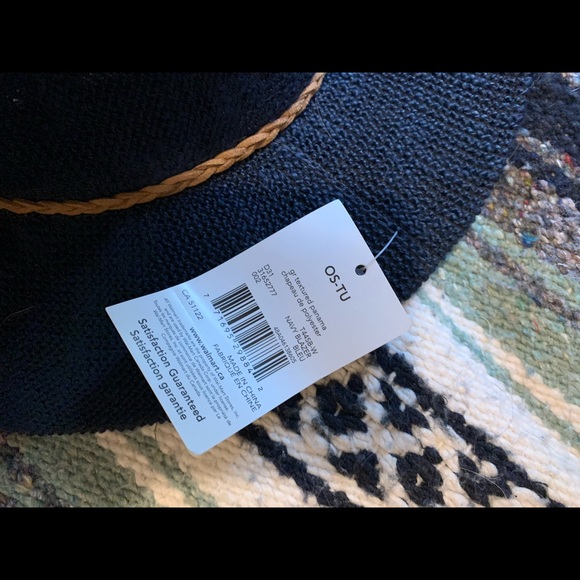 women’s hat - Picture 3 of 6